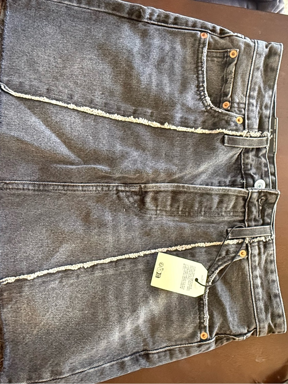 Women's Charcoal Gray Raw-Edge Seam Jeans skirt